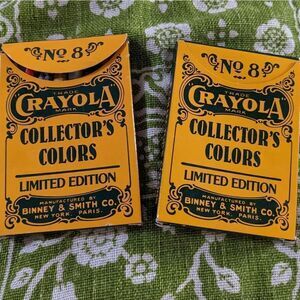 🤩 Crayola vintage Collectors Colors crayons NIP 🤩2 for $20‎